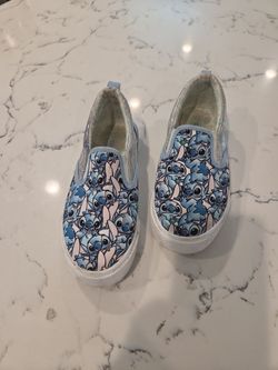 DISNEY LILO- STITCH SHOESsize 3 preteen see description