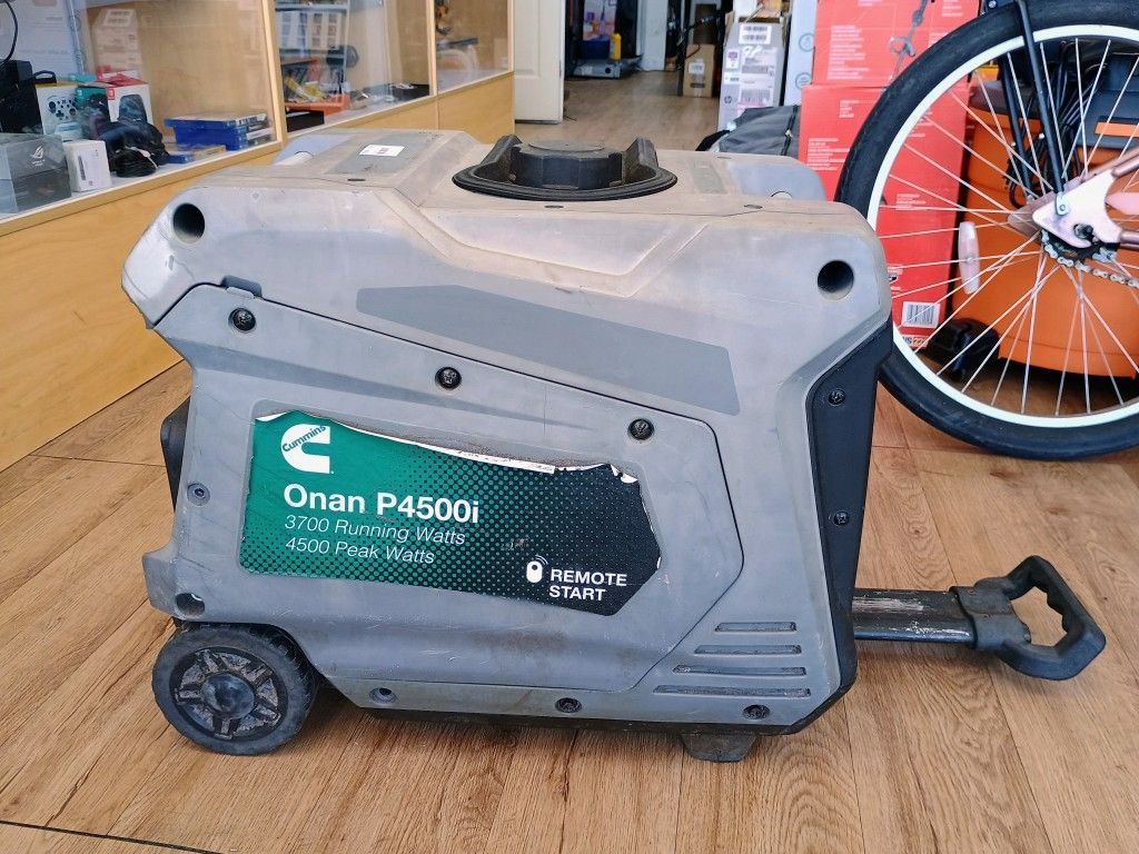 Cummins Onan P4500i Inverter Portable Generator
