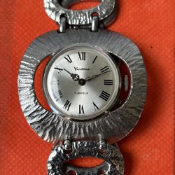 Vintage Vendome 7 Jewel windup Ladies Watch Silver Tone metal Link Bracelet WORKS