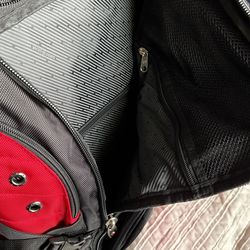 three-compartment Swissgear 1592 Deluxe Laptop Backpacks (2) for Sale in Pembroke Pines, FL - OfferUp three-compartment Swissgear 1592 Deluxe Laptop Backpacks (2) for Sale in Pembroke Pines, FL - OfferUp