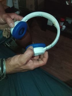 JBL headset