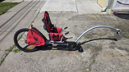Weehoo bicycle trailer.
