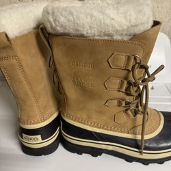 SOREL CARIBOU BOOTS NEW Size 11