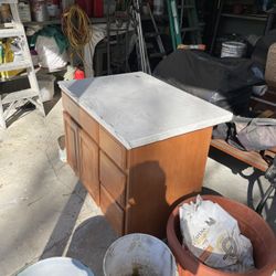 Shawer Cabinet Lame 36 X 32     $70