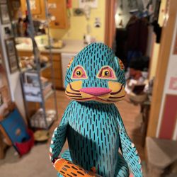 Oaxacan Wood Carving Otter w/ Fish Mexican Folk Art