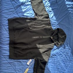 BLACK ESSENTIALS HODDIE SIZE M AND XS