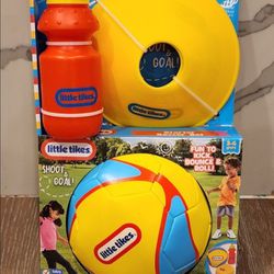 kids Little Tikes Soccer Ball with Cones &
Bottle -8pc (brand new never used) 