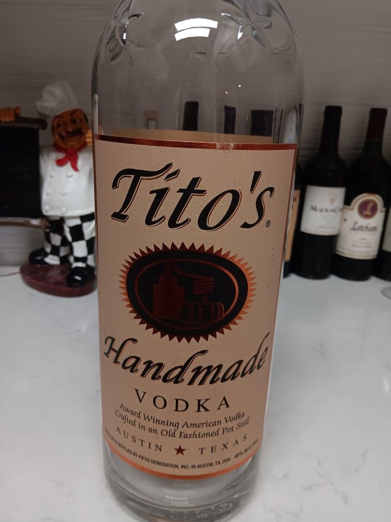 18in Empty Dummy Display Advertising Bottle Tito's 3L