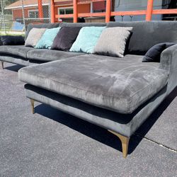 Sectional sofa with pillows