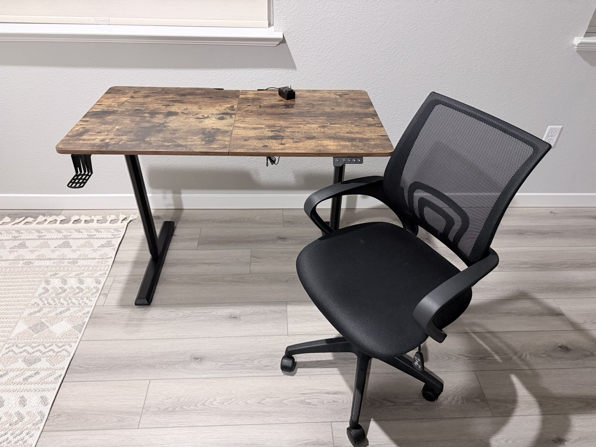 Sit Stand Desk + Chair