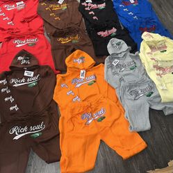 Rich$oul “home run” sweatsuits available sizes small-3x $100 for 1 or 2 for $180 hmu 🤙🏾 🔥✅