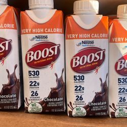  BOOST Very High Calorie Nutritional Drink – Helps Weight Gain & Maintenance - 530 Calories - 26 Vitamins & Minerals - 22 g Protein - Calorie-Dense Nu
