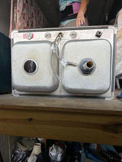 Double SS Sink