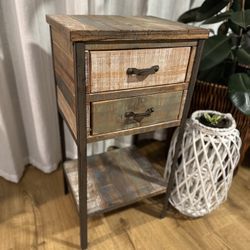 Side table / storage 