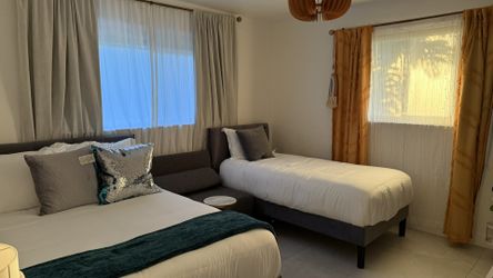 Full Bed Frame And Beautyrest Mattress