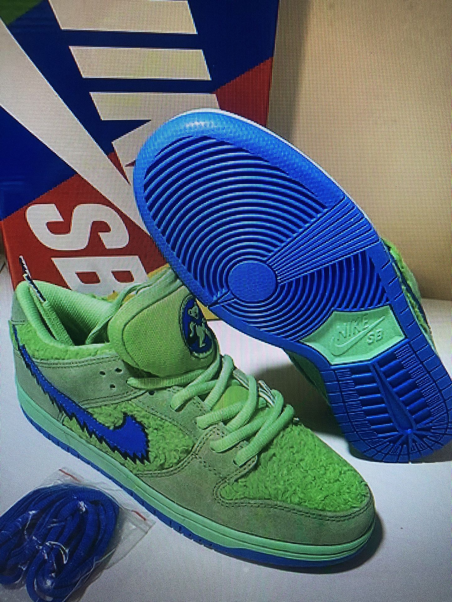 SB Grateful Dead’s green