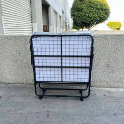 31in” Rollaway Foldable Bed with memory foam mattress