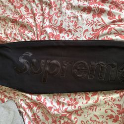 Supreme “Satin Appliqué” Sweatpants