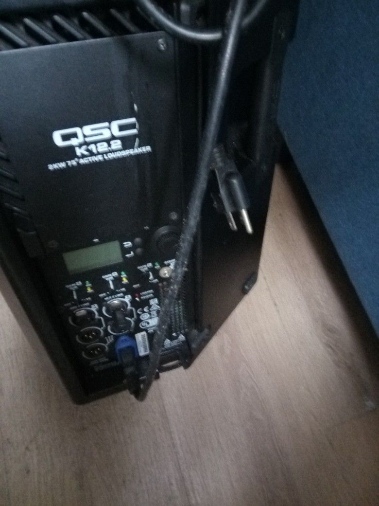 QSC K12.2 PRO 2000 Watt Loud Speaker System