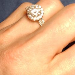 2 Carot Diamond Ring 