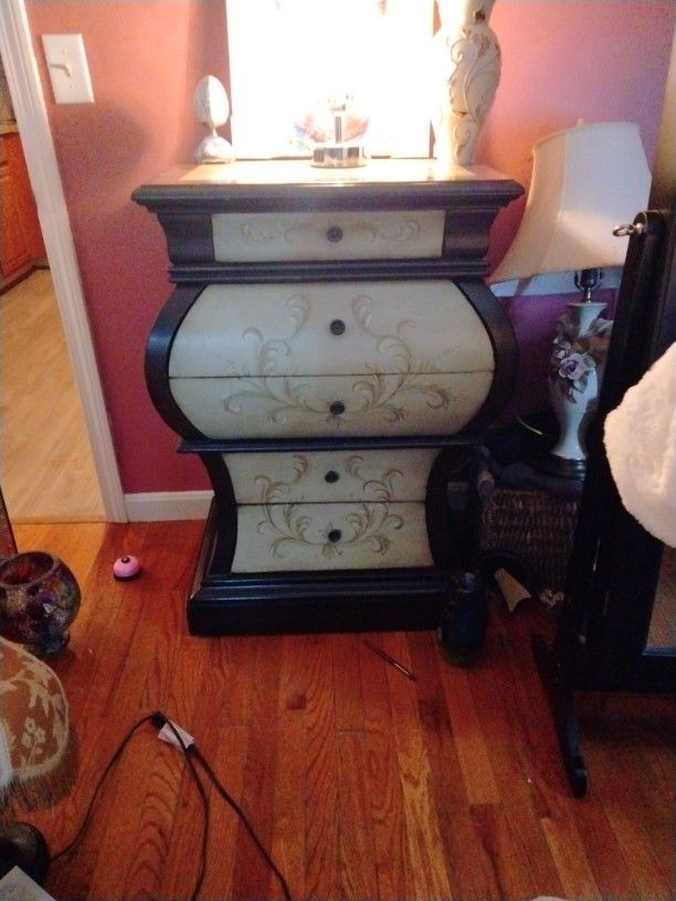 Hand-painted Mahogany Antique Chest/Dresser
