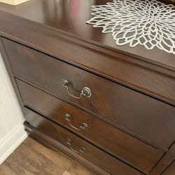 Dresser 6 drawers 