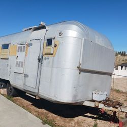 22' ...SILVER STREAK ..