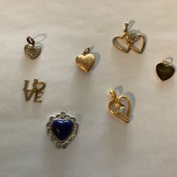 Charms Costume Hearts Valentines💕(Price Each)