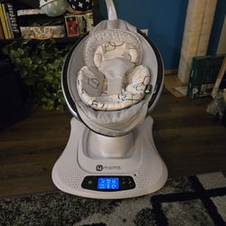 4Moms Mama Roo Infant Swing