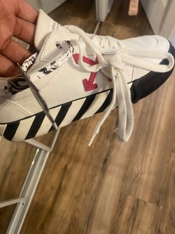 Off White