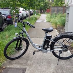 Vivi C26 City Step Through E-Bike - 500W motor