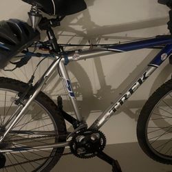 Spring Is Coming. ❤️❤️❤️TREK Single E Track Series Bike