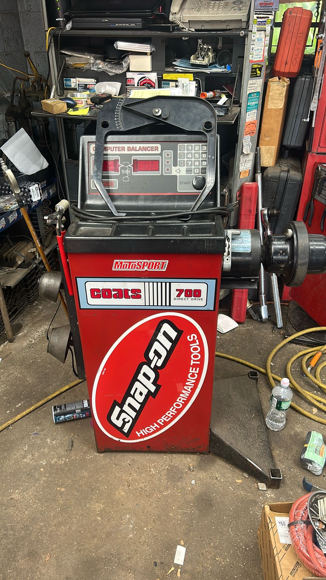 Wheel balancer coats