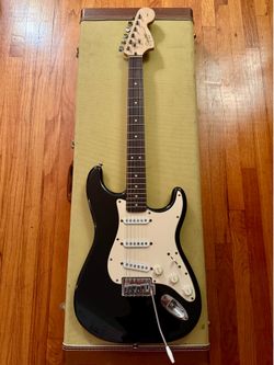 Stratocaster, hard case, 30W Line 6 amplifier