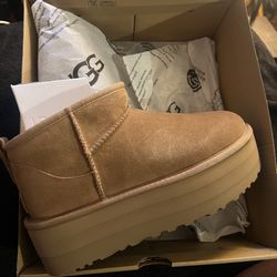 UGG- Ultra Mini Platform Shoes