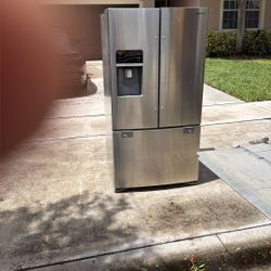 Samsung Refrigerator 