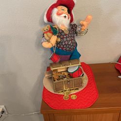 1998 Annalee Pirate Santa Claus Treasure Chest Gasparilla Tampa Coins Toys