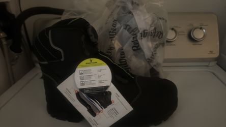 Steal toe boots