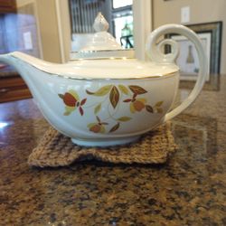 Hall China Autumn Leaf Aladdin Teapot 