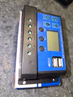 Solar Charge Controller PWM with LCD Dual USB – Blue/Black