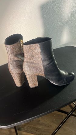 M K Leather  Low Cut Boots