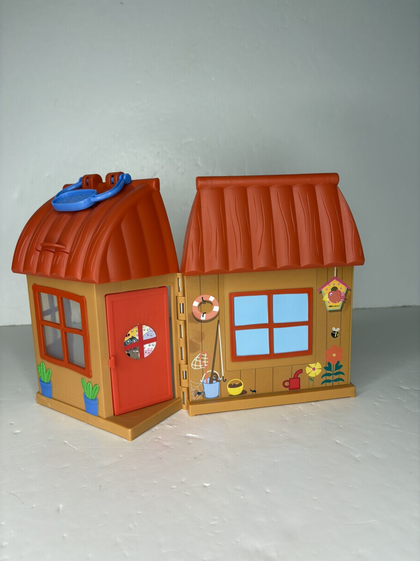 Peppa Pig log cabin