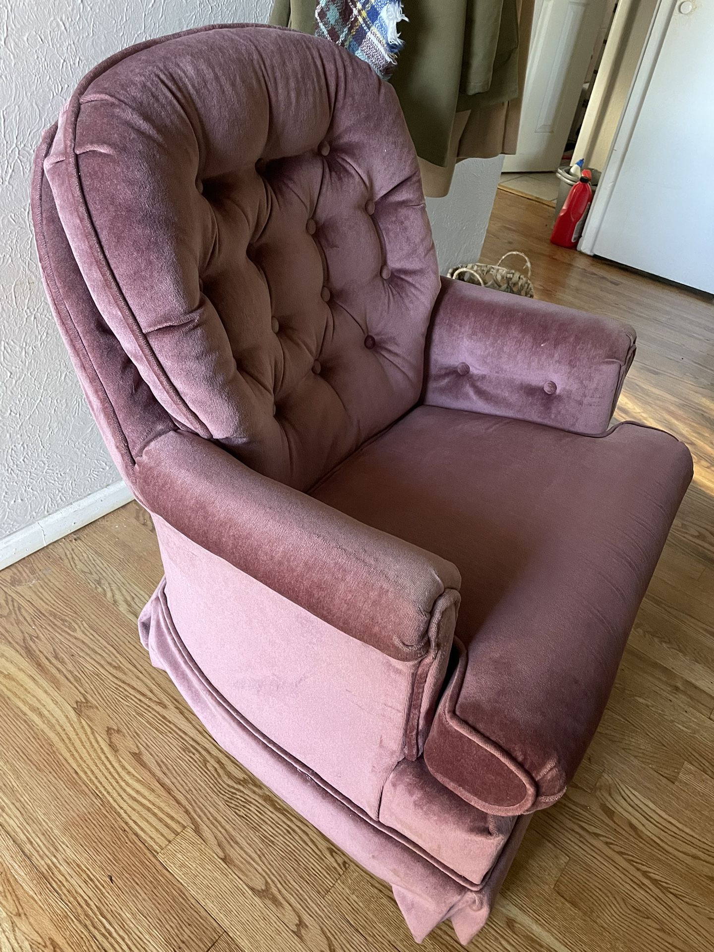 Vintage Pink Velvet Tufted Swivel Chair