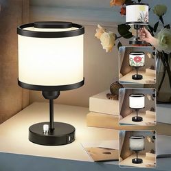Aesthetic 3-in-1 Desk Lamp with Patented Rotatable Shade, Modern Bedside Lamp with Charging Station, 3 Vibe Patterns, Daylight White (E26 Bulb Replace