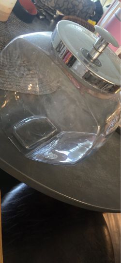 Glass container
