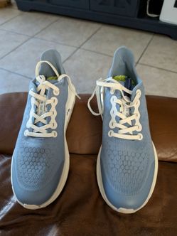 Men's Ratio Camino Sneakers
Blue and White Size &.5