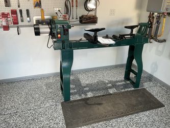 Large Grizzly Variable Speed Wood Lathe, Xlnt Condition!