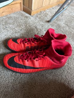 Indoor cleats for soccer