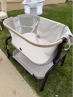 Maxi-Cosi Iora Bedside Bassinet / Sleeper – Travel Bag + Storage