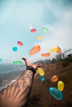 Magic Balloons Self Sealing Fast Filling Zuru bunch o balloons liked Water Balloons